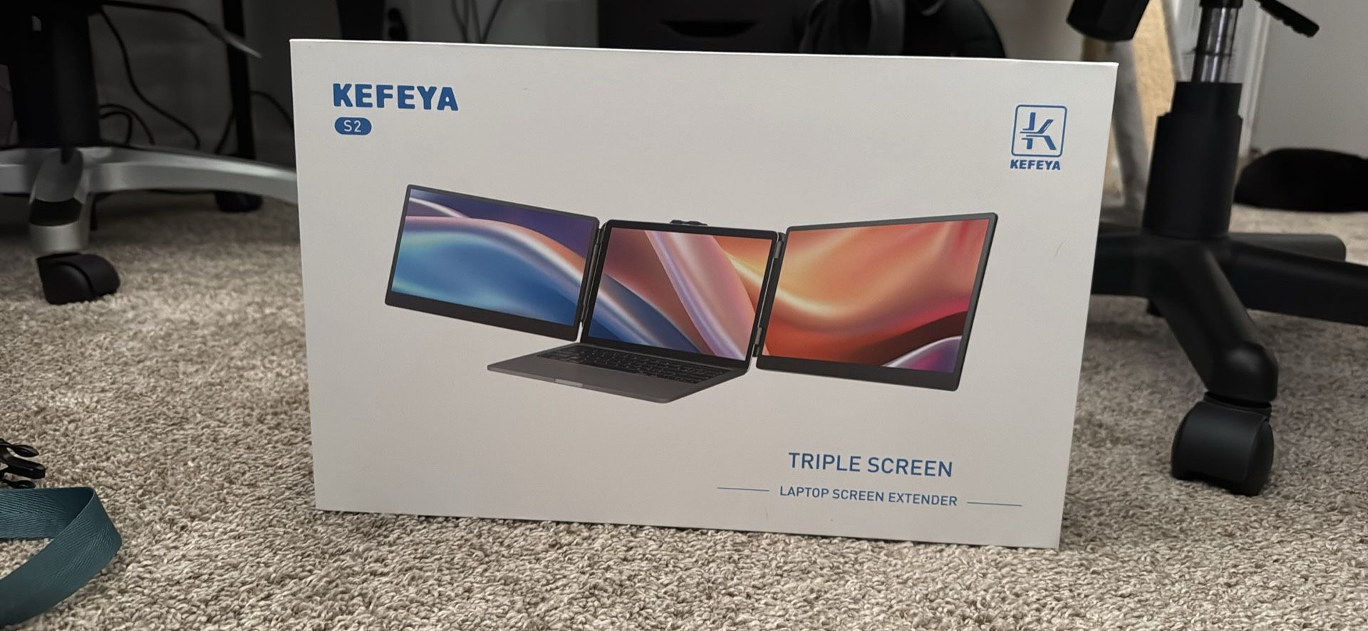 Laptop Screen Extender (14.2” Triple Monitor Setup)