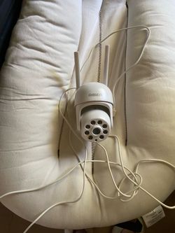 LOW PRICE MOVING- $300 RETAIL SECURITY CAMERA