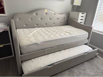 Day bed