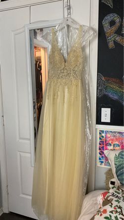 Prom Yellow Party dress (David’s Bridal)