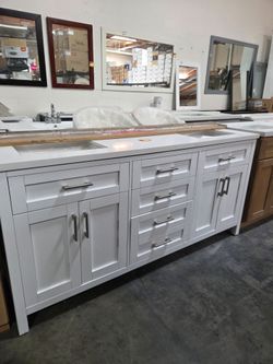 White Double Sink Bathroom Vanity 72"  with Quartz Countertop