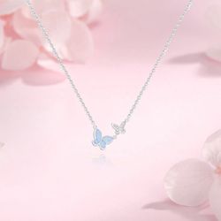 Butterfly forest ins small fresh niche design versatile high-end light luxury sweet butterfly clavicle chain