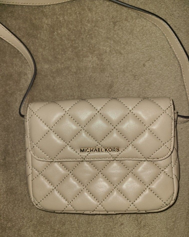 Michael Kors Women’s Quilted Leather Handbag
