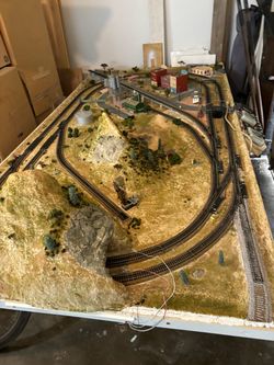 HO train layout
