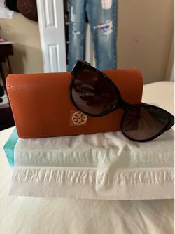 Tory Burch Sunglasses with case