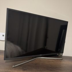 Samsung 40” 4K Smart TV (UN40MU6290)