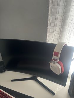 MONITOR | KEYBOARD | WIRELESS HEADSET