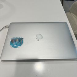 Mac Book Pro 15 Inch 16gb