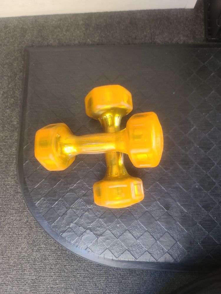 7.
5 dumb bells