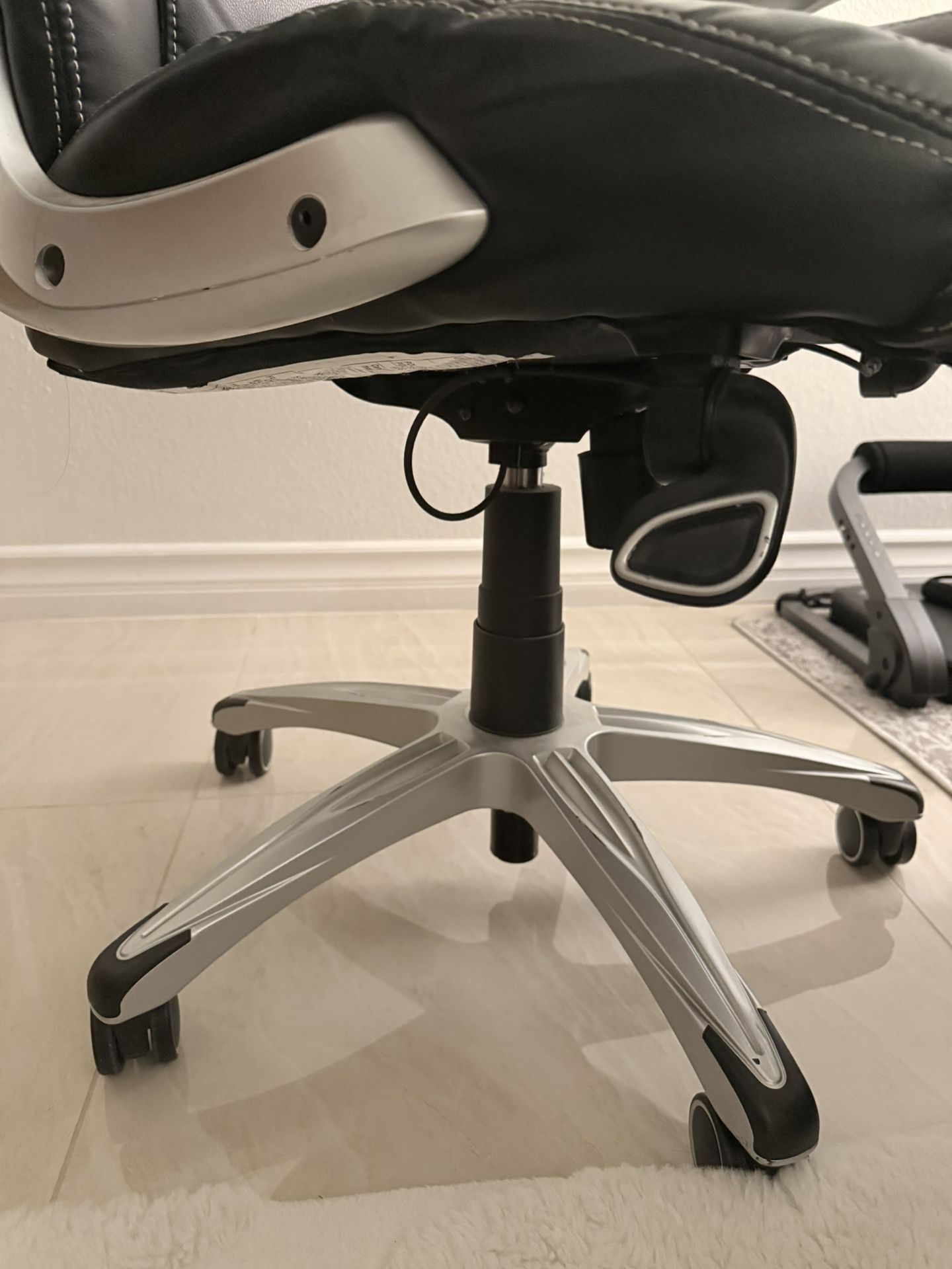 Office /desk Chair