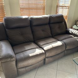 Ashley Furniture Sofas Coffee And End Tables