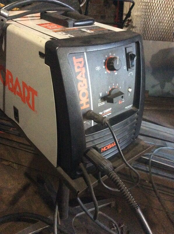 Mig welder Hobart handler 210 MVP