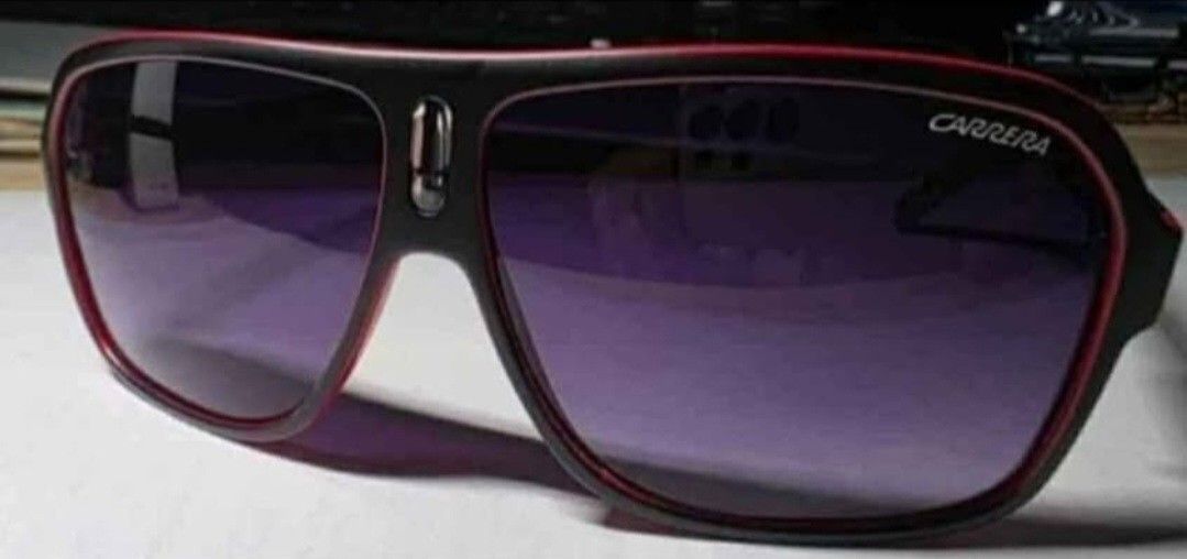 Brand New Beautiful Men's Sunglasses ( Never Used).