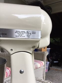 DEAL ALERT - Silver 4.5 Qt KitchenAid Mixer for Sale for Sale in Dublin, OH  - OfferUp