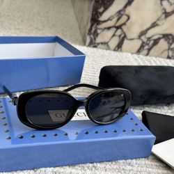 GUCCI new used kitten eye sunglasses