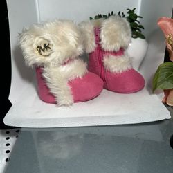 New Michael Kors Size 1 Infant Shows Hot Pink With Fur