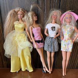 Lot of 4 - Vintage Y2K Barbie Dolls 2002-2009 