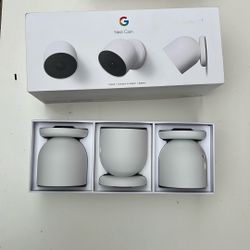 Google Nest Cam (Battery) – 3-Pack (Outdoor/Indoor)
