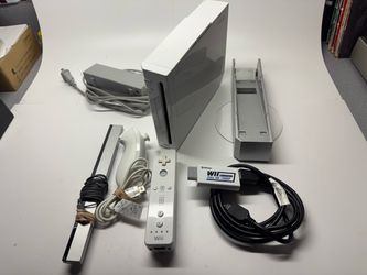 Nintendo Wii Console Bundle with Accessories
