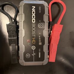 NOCO Boost HD GB70 12V 2000A Lithium Jump Starter