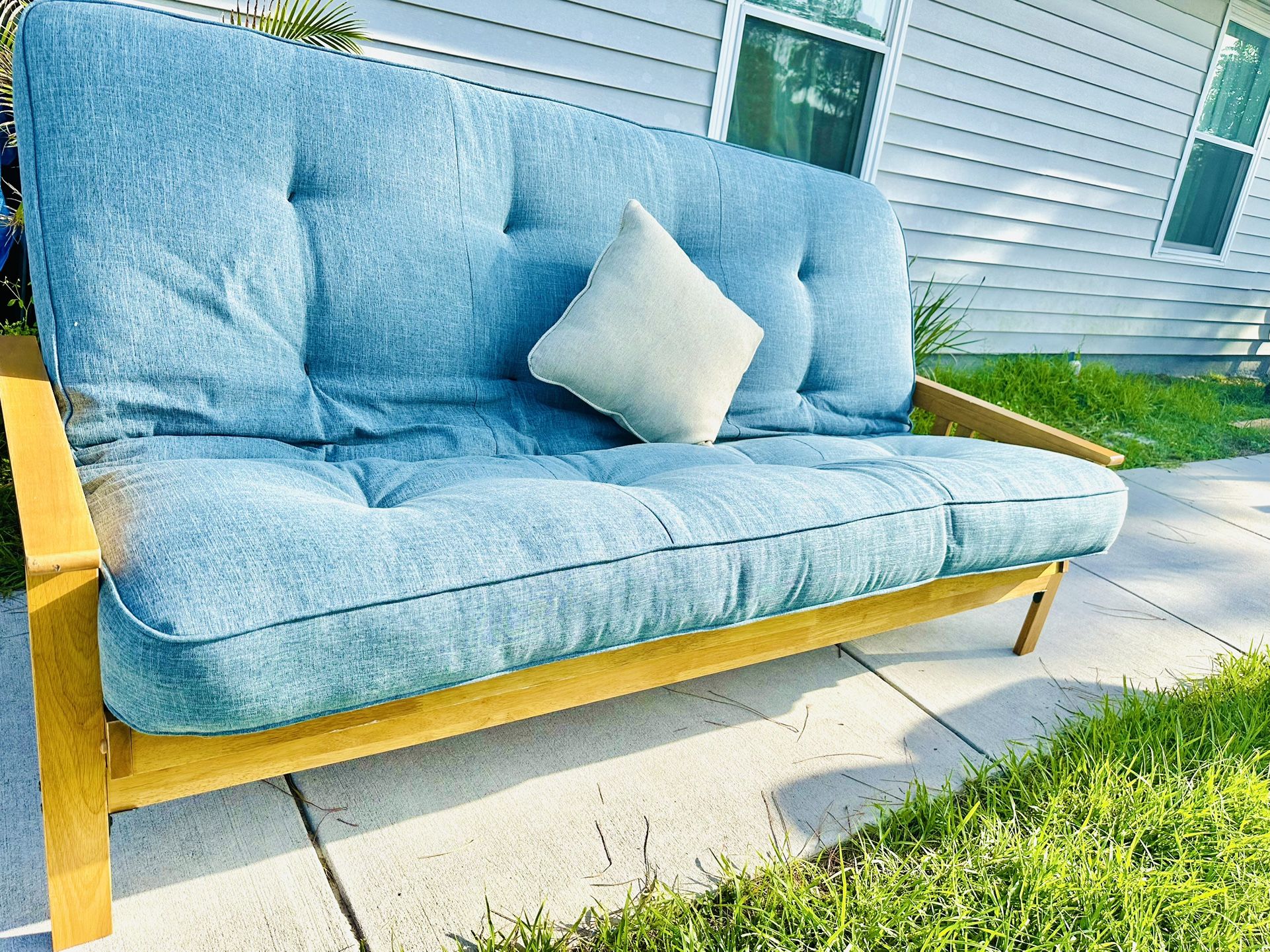 Queen Size Futon