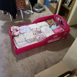 Toddler Bed/ Bedding