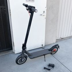 $250 (New) 5th Wheel V30PRO Adults Electric Foldable Scooter 19.9 Miles  Range, 18 MPH, 350W Motor, 10” Tires, Cruise Control for Sale in Pico  Rivera, CA - OfferUp