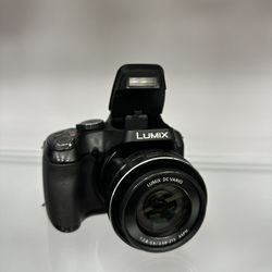 Panasonic Lumix DMC-FZ70 16.1MP Digital Camera