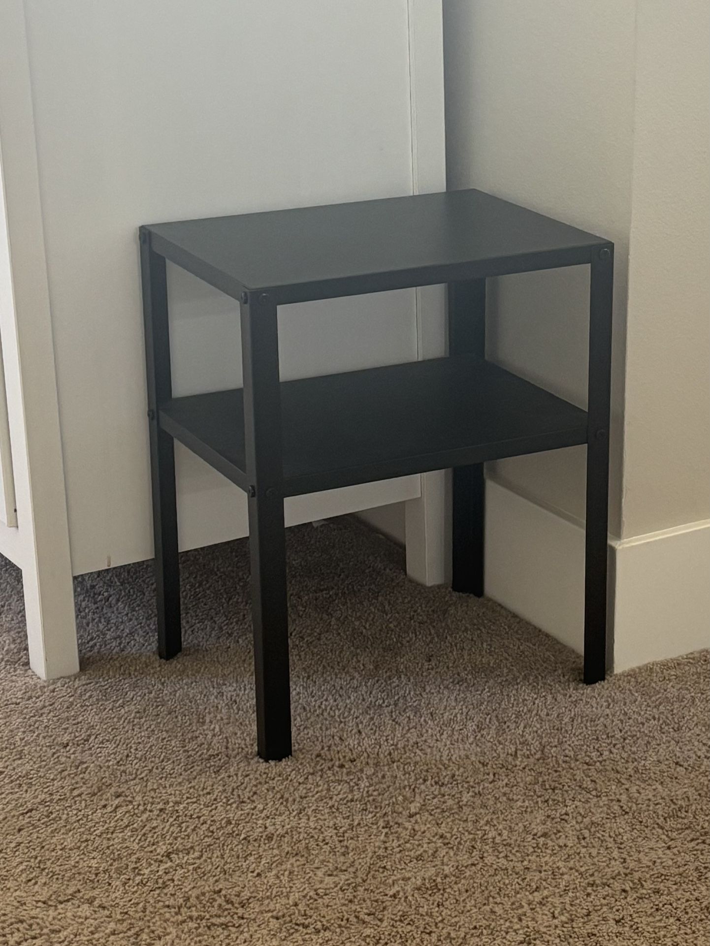 Small Nightstand/table