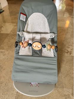 BabyBjörn Bouncer Bliss, Light Green| 2-in-1 Adjustable Baby Bouncer Seat and Toddler Chair,