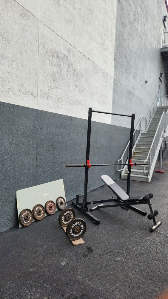 ‼️200 Weight Plates Pounds + Pull Up Tower+Bar+Bench
Delivery for extra