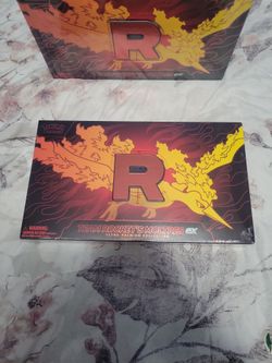 Pokémon  Team Rockets Moltres EX Ultra Premium Collection