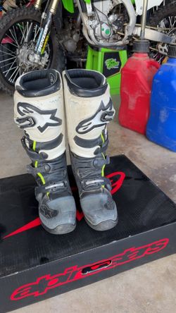 Dirt bike boots