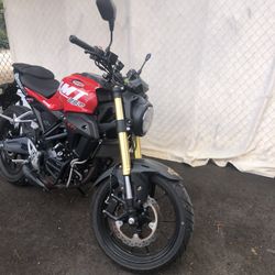 Moto 250 Cc 2025 
