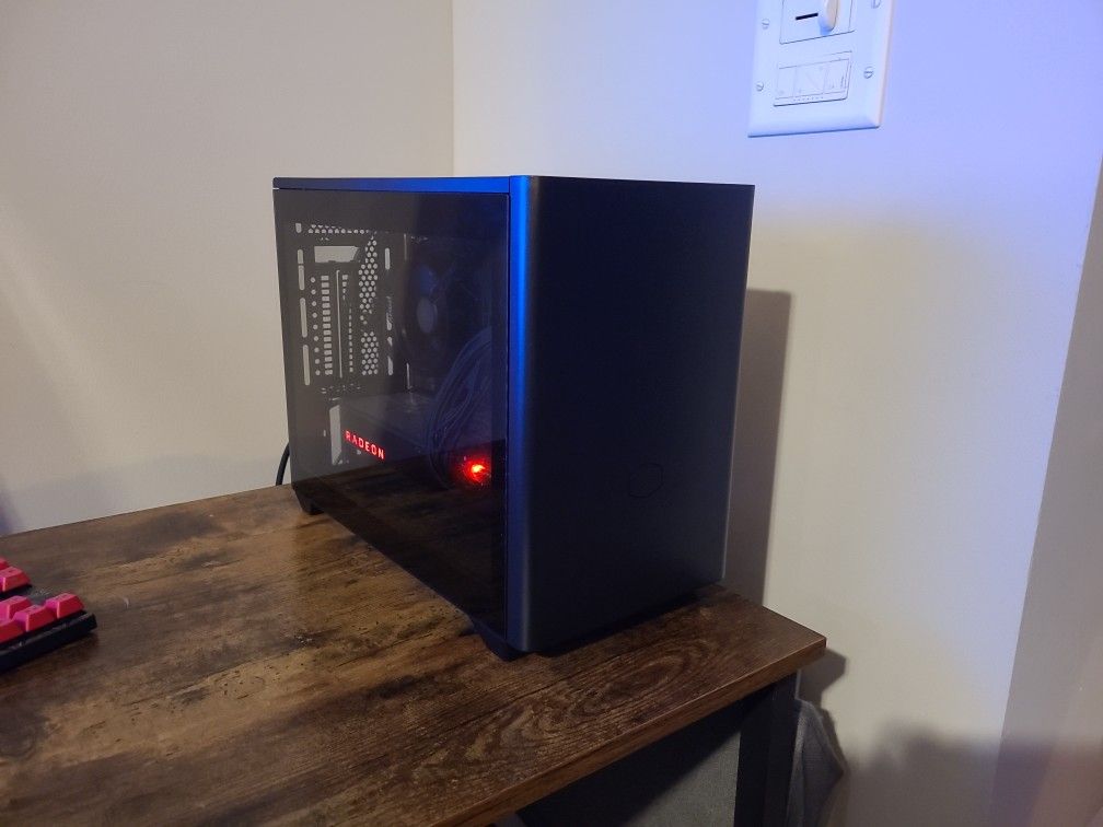 Ryzen 5 2600X + RX Vega 56 PC