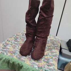 Grils Boots Size 👢 8 1/2.mujer.