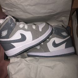 Baby Air Jordan’s SIZE 4C