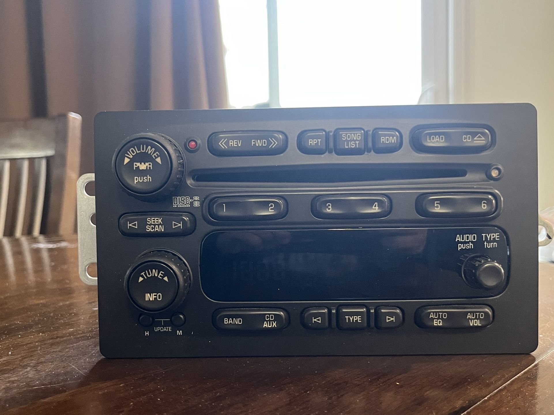 06 Chevy Silverado stereo OE