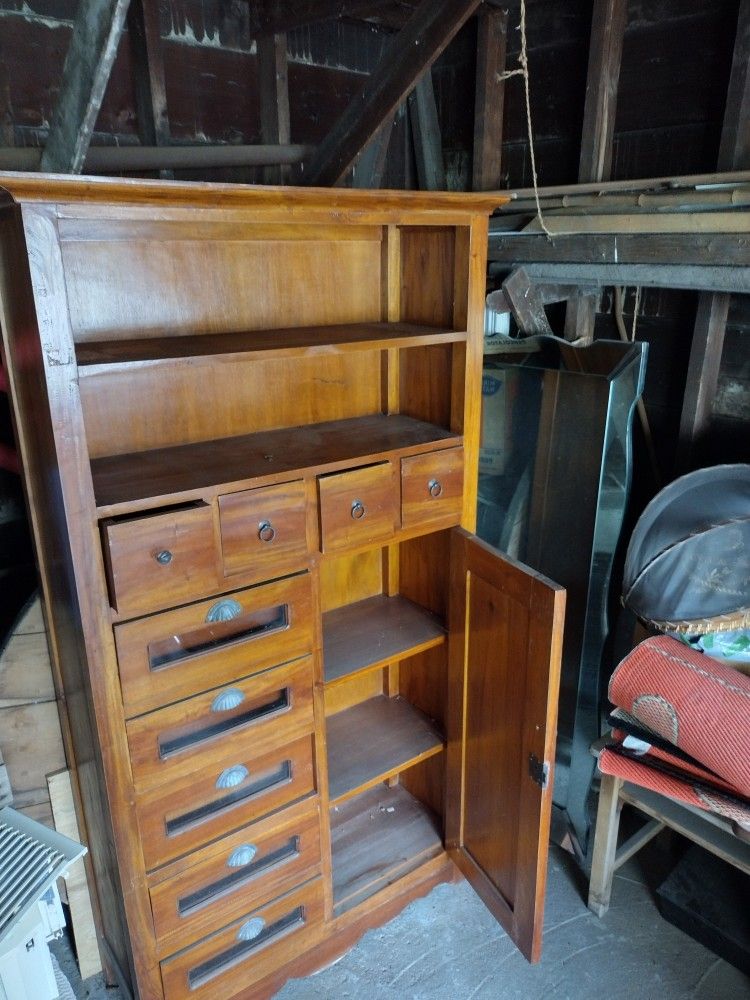 Apothecary Chest