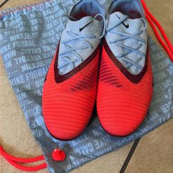 Nike Phantom 6 Elites Size 11.5 (used once)