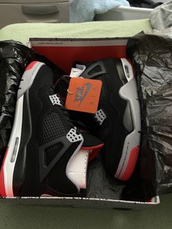 DS JORDAN 4 Bred size 8.5