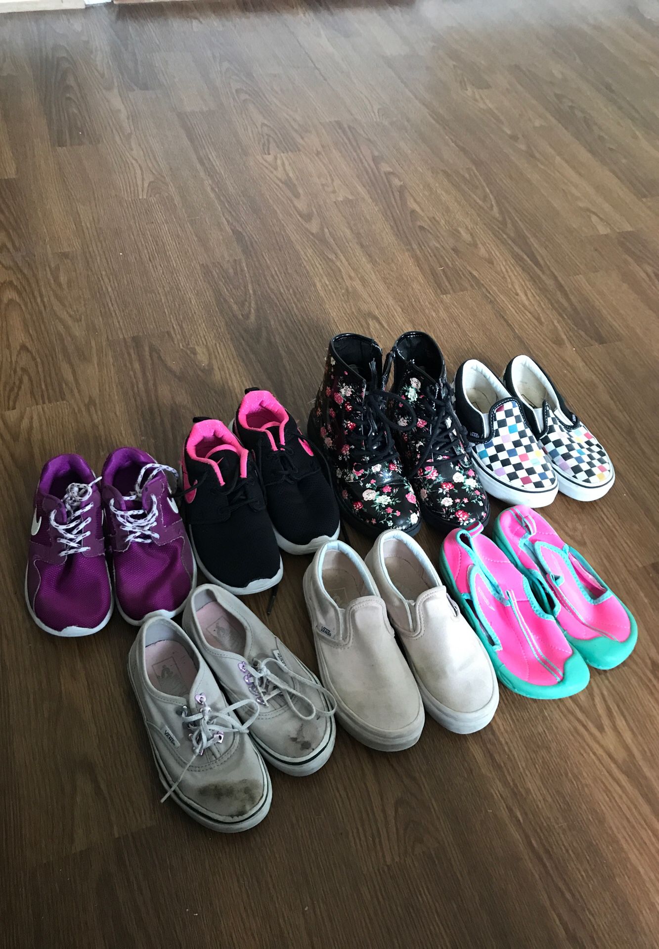 Children’s shoes Nike’s, Vans, and more!