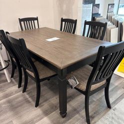 Tyler Creek Dining Room Set Table And Chairs 