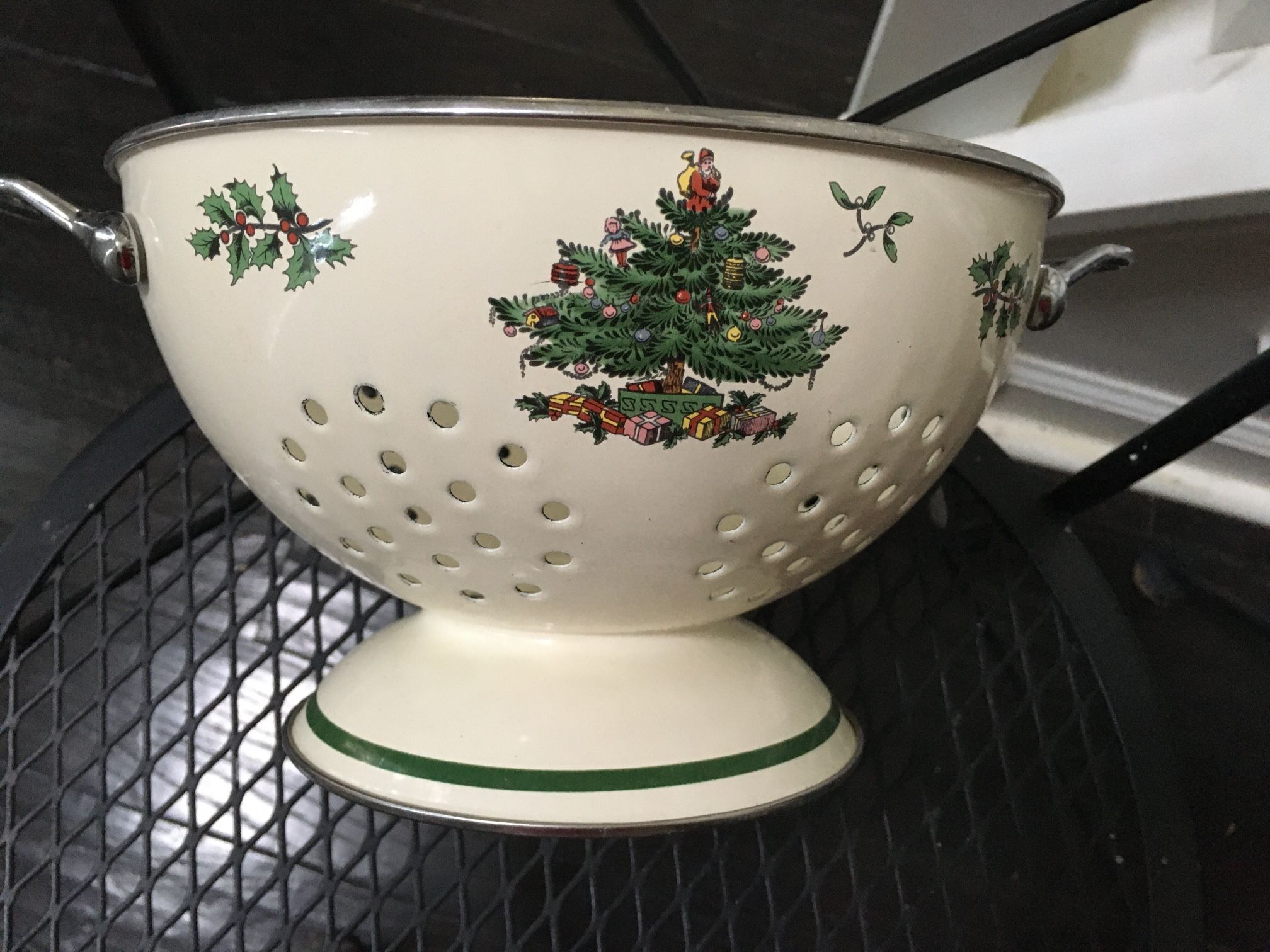 Spode New Colander.