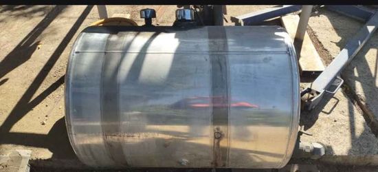 Hydraulic fluid tank, Peterbilt