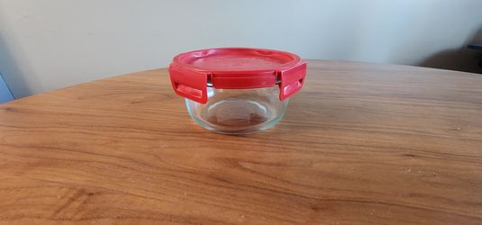 GLASS FOOD CONTAINERS - Move Out Sale 