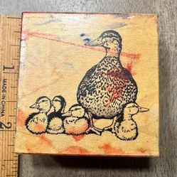 Mama duck & baby ducks rubber stamp 