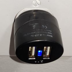 Amazon Essentials 2 Socket USB Wall Charger Universal For Android Or iPhone 