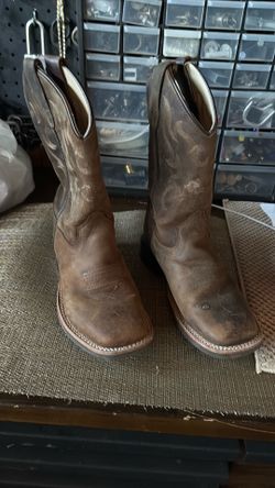 Real leather boots  size 1.0
