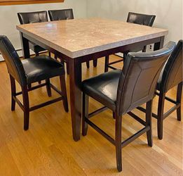 Marble Montibello dining table/chairs